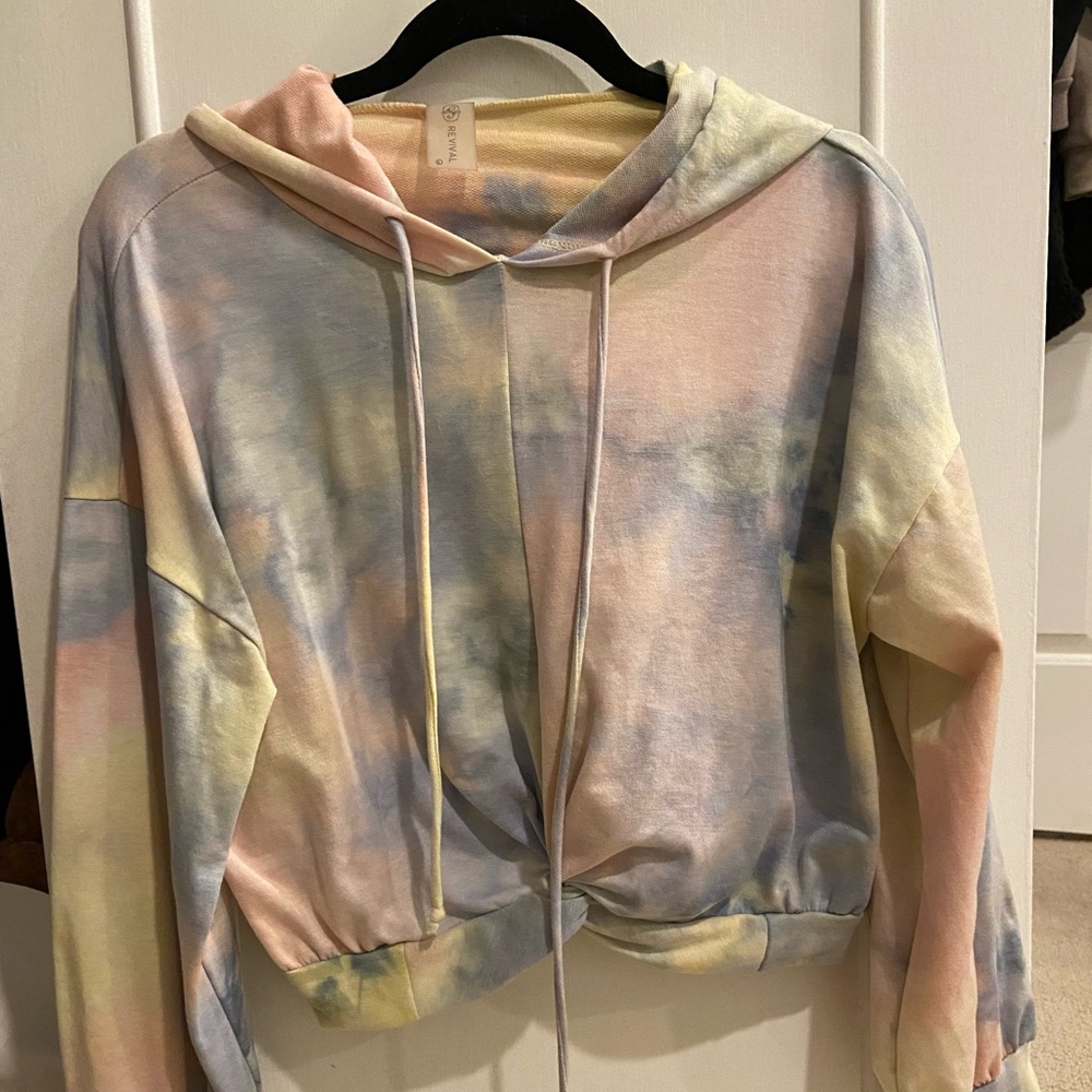 Altar’d state cropped sweatshirt